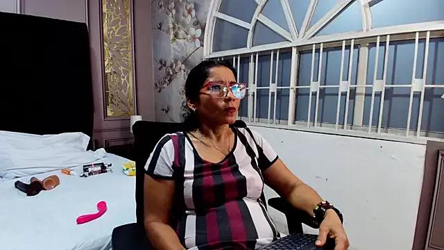 Girls and cam to cam: Watch as these sophisticated entertainers uncover their stunning costumes and curvaceous curves online!