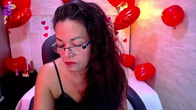 Girls and cam to cam: Watch as these sophisticated entertainers uncover their stunning costumes and curvaceous curves online!