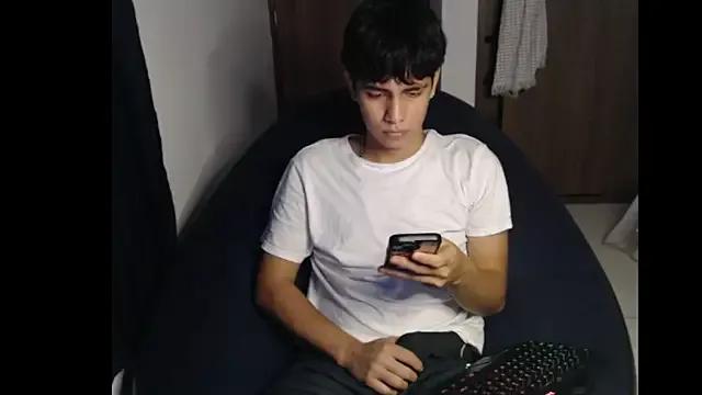 maximo_gomez from StripChat is Freechat