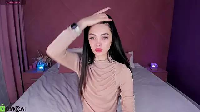 Megan__Bankss from StripChat is Freechat