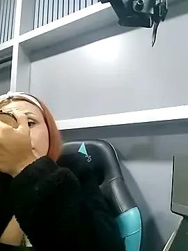 Megan_Bons from StripChat is Freechat