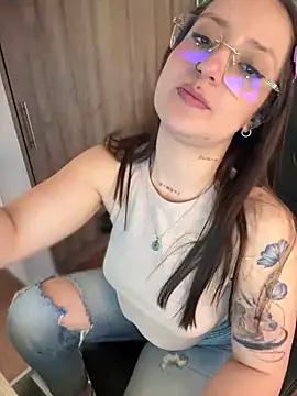 Girls and cam to cam: Watch as these sophisticated entertainers uncover their stunning costumes and curvaceous curves online!