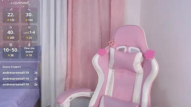 Girls and cam to cam: Watch as these sophisticated entertainers uncover their stunning costumes and curvaceous curves online!