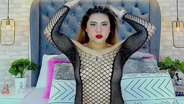 Girls and cam to cam: Watch as these sophisticated entertainers uncover their stunning costumes and curvaceous curves online!