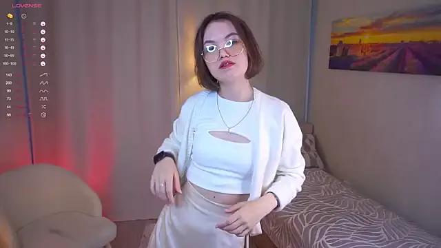 Girls and cam to cam: Watch as these sophisticated entertainers uncover their stunning costumes and curvaceous curves online!