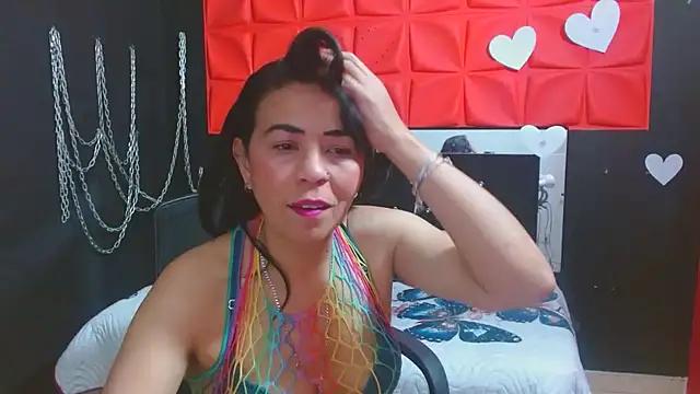 Girls and cam to cam: Watch as these sophisticated entertainers uncover their stunning costumes and curvaceous curves online!