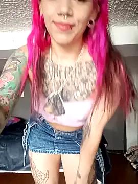Girls and cam to cam: Watch as these sophisticated entertainers uncover their stunning costumes and curvaceous curves online!