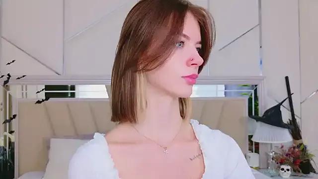 Girls and cam to cam: Watch as these sophisticated entertainers uncover their stunning costumes and curvaceous curves online!