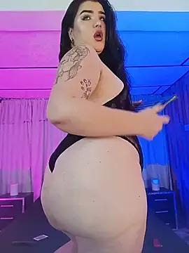 Girls and cam to cam: Watch as these sophisticated entertainers uncover their stunning costumes and curvaceous curves online!