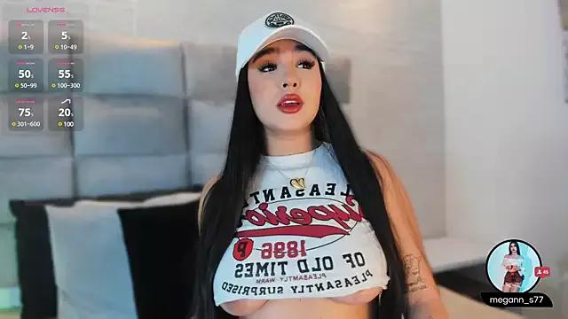 Girls and cam to cam: Watch as these sophisticated entertainers uncover their stunning costumes and curvaceous curves online!