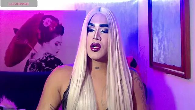 Girls and cam to cam: Watch as these sophisticated entertainers uncover their stunning costumes and curvaceous curves online!