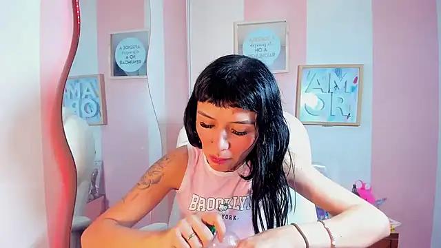 Melany_Harrys from StripChat is Freechat