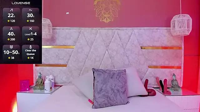 Girls and cam to cam: Watch as these sophisticated entertainers uncover their stunning costumes and curvaceous curves online!