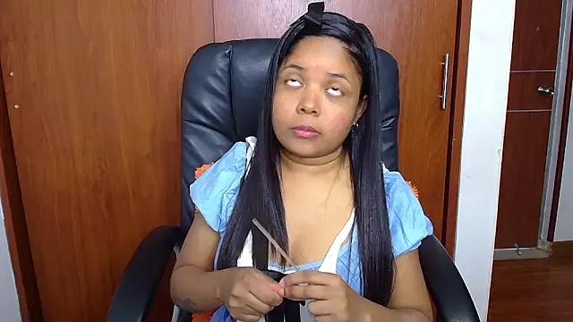 melikaronit2 from StripChat is Freechat