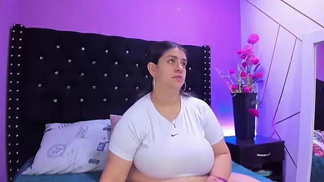 Girls and cam to cam: Watch as these sophisticated entertainers uncover their stunning costumes and curvaceous curves online!