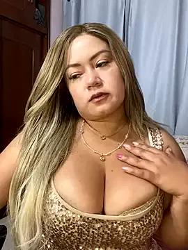 Girls and cam to cam: Watch as these sophisticated entertainers uncover their stunning costumes and curvaceous curves online!