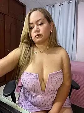Girls and cam to cam: Watch as these sophisticated entertainers uncover their stunning costumes and curvaceous curves online!