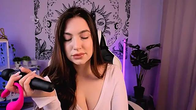 Girls and cam to cam: Watch as these sophisticated entertainers uncover their stunning costumes and curvaceous curves online!