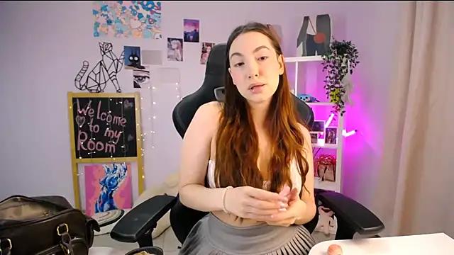 Girls and cam to cam: Watch as these sophisticated entertainers uncover their stunning costumes and curvaceous curves online!