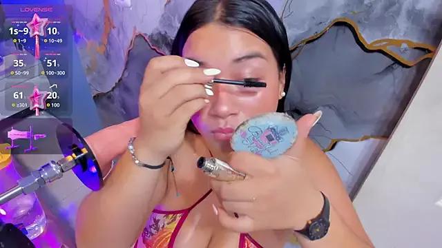 Girls and cam to cam: Watch as these sophisticated entertainers uncover their stunning costumes and curvaceous curves online!