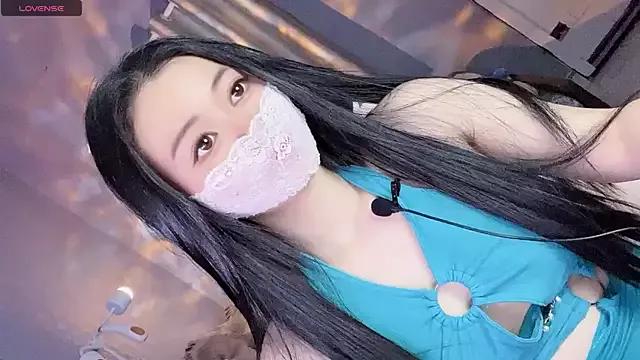 Photos of MI_KA22 from StripChat is Freechat