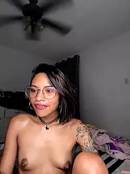 Photos of Mia-miauuuuu from StripChat is Freechat