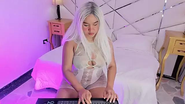 Girls and cam to cam: Watch as these sophisticated entertainers uncover their stunning costumes and curvaceous curves online!