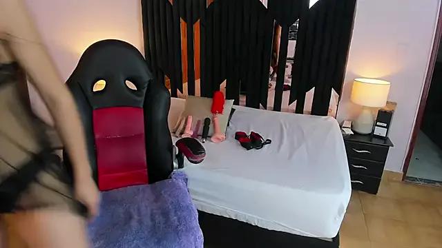 Girls and cam to cam: Watch as these sophisticated entertainers uncover their stunning costumes and curvaceous curves online!