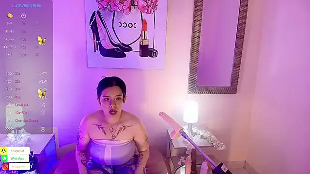 Girls and cam to cam: Watch as these sophisticated entertainers uncover their stunning costumes and curvaceous curves online!