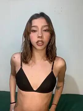 miarose- from StripChat is Freechat