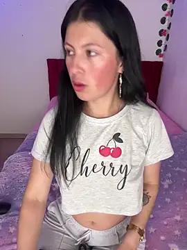 MiaSalinas from StripChat is Freechat
