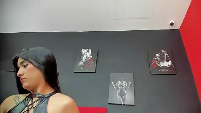 Girls and cam to cam: Watch as these sophisticated entertainers uncover their stunning costumes and curvaceous curves online!