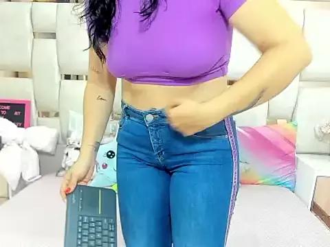 Girls and cam to cam: Watch as these sophisticated entertainers uncover their stunning costumes and curvaceous curves online!