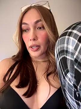 Girls and cam to cam: Watch as these sophisticated entertainers uncover their stunning costumes and curvaceous curves online!