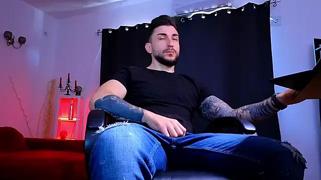 MightyAaron66 from StripChat is Freechat