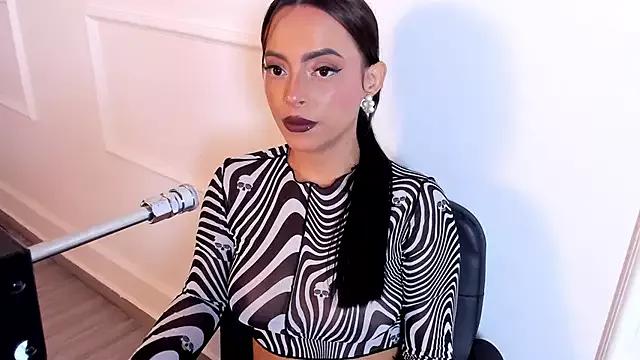 Girls and cam to cam: Watch as these sophisticated entertainers uncover their stunning costumes and curvaceous curves online!