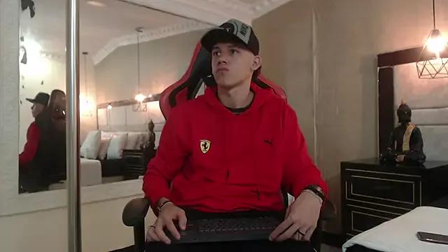 MikeBeneflek from StripChat is Freechat