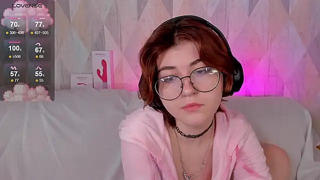 Girls and cam to cam: Watch as these sophisticated entertainers uncover their stunning costumes and curvaceous curves online!