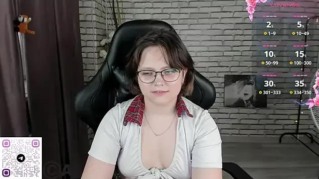 Girls and cam to cam: Watch as these sophisticated entertainers uncover their stunning costumes and curvaceous curves online!