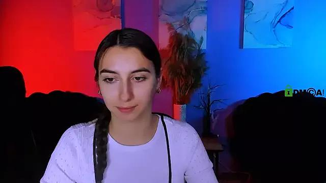 mila_firee from StripChat is Freechat