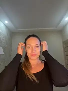 Girls and cam to cam: Watch as these sophisticated entertainers uncover their stunning costumes and curvaceous curves online!