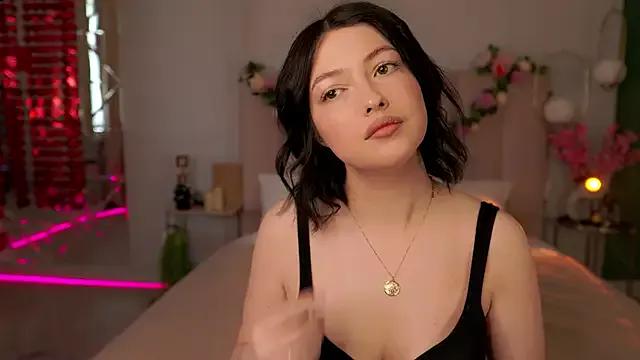 Photos of Miley_Smile from StripChat is Freechat