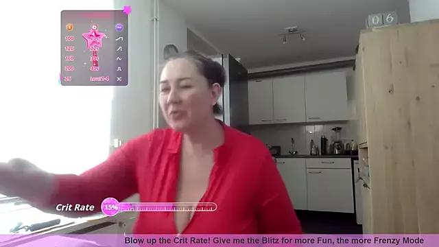 MilfGina from StripChat is Freechat