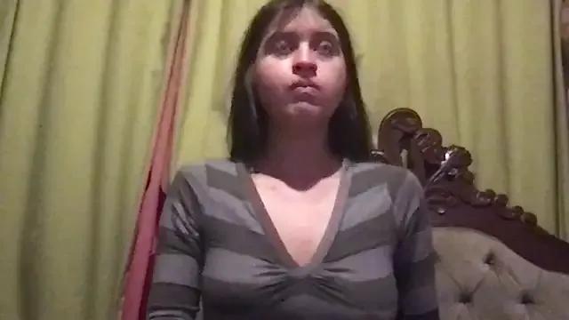 Miliboobs_ from StripChat is Freechat