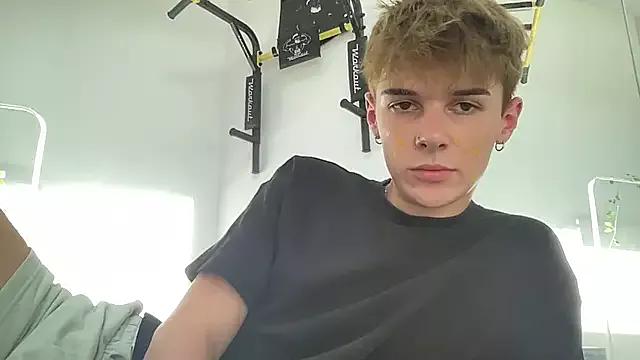 Milk_Guy from StripChat is Freechat