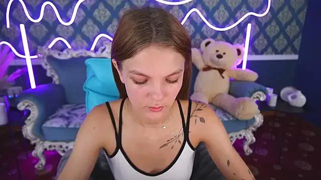 Girls and cam to cam: Watch as these sophisticated entertainers uncover their stunning costumes and curvaceous curves online!