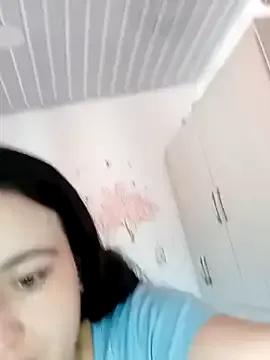 MillyDulce_ from StripChat is Freechat