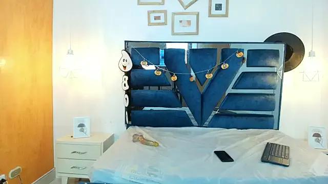 Girls and cam to cam: Watch as these sophisticated entertainers uncover their stunning costumes and curvaceous curves online!