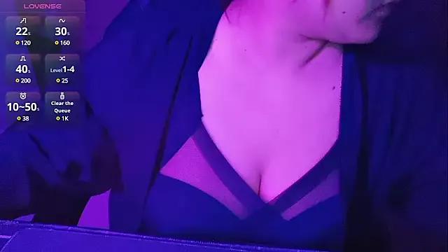 Mini1314 from StripChat is Freechat