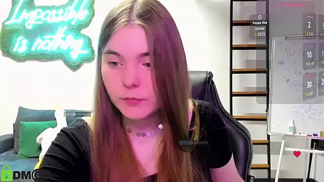 MiraaBloom from StripChat is Freechat